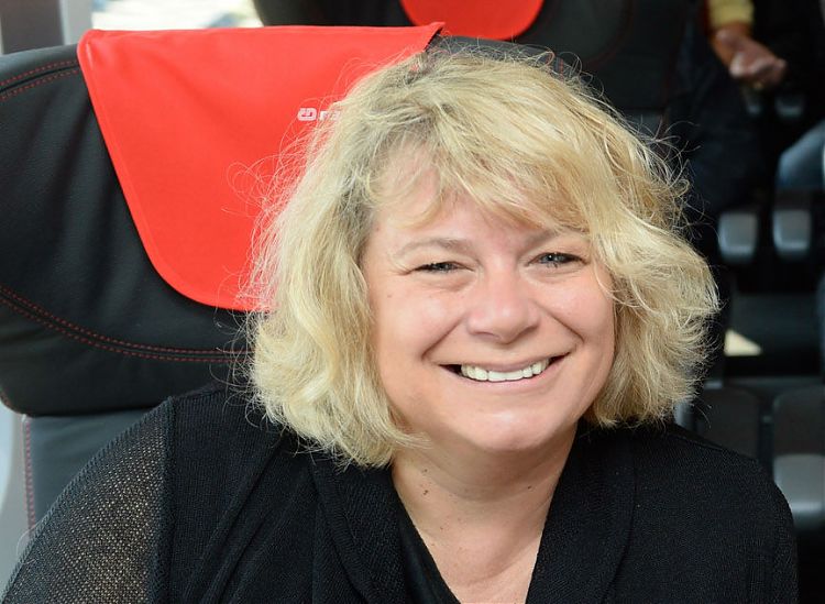Eva Buzzi, langjährige Geschäftsführerin des Bahnreise-Spezialisten ÖBB Rail Tours, übernimmt ab sofort zusätzlich auch die Leitung der ÖBB-Reisebüros und ... - 6192